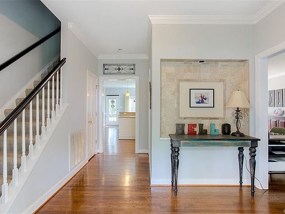 5th image of 6024 Abington Park Dr