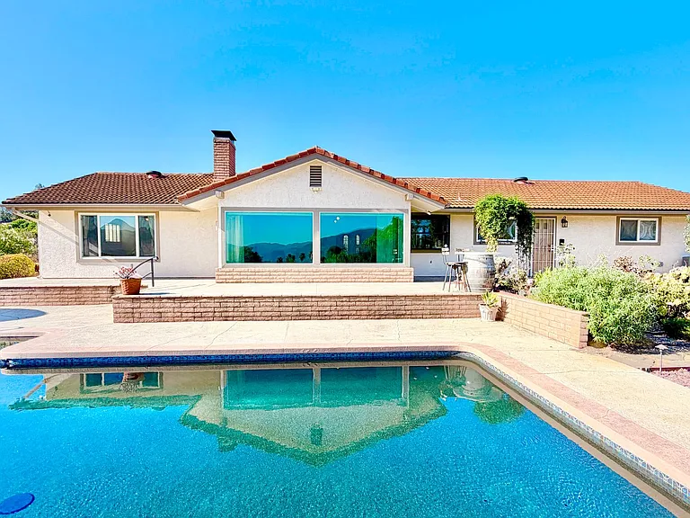 1509 Macadamia Dr — Photo 1