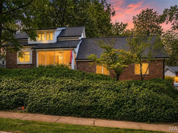 341 S Laclede Station Rd, Saint Louis, MO 63119