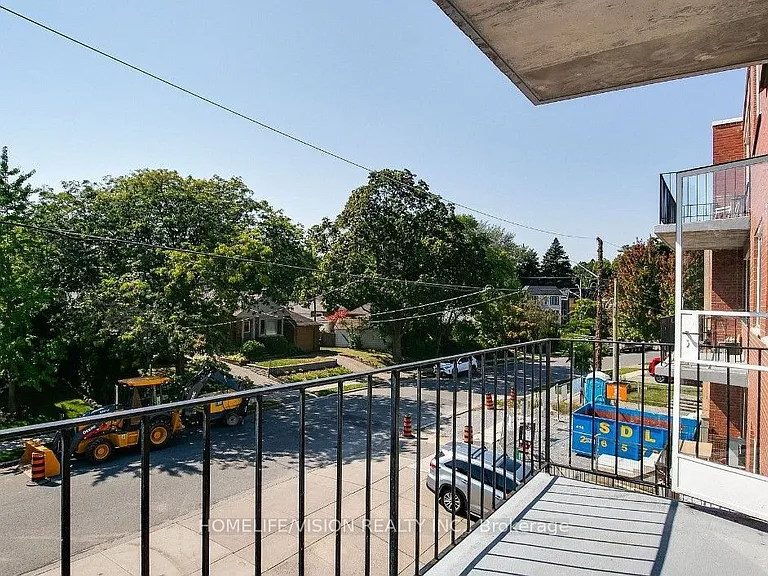 18 Kenrae Rd #12 — Photo 19