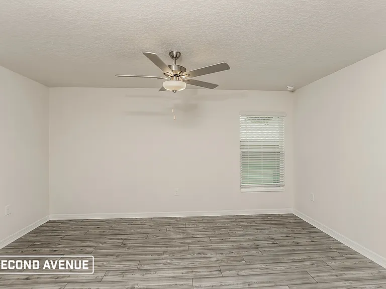 521 Breakwater St SE — Photo 9