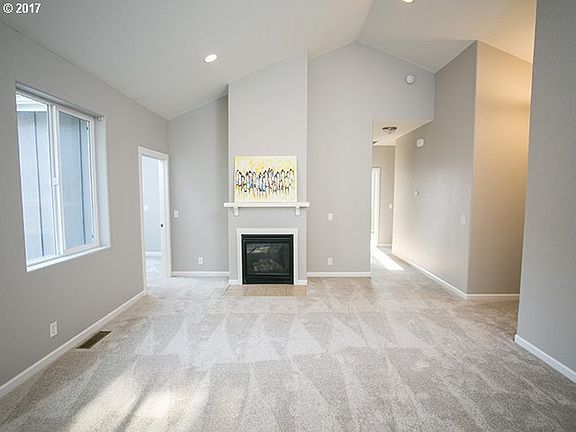 5th image of 1053 Ruby Clair Dr