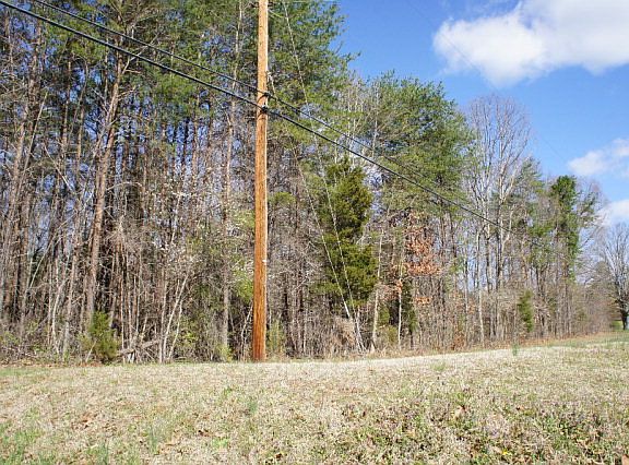 3rd image of L P Bailey Memorial Hwy