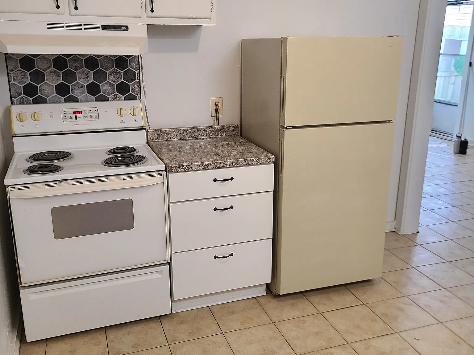 1 bed, 800 sqft, $1,500 — Photo 3