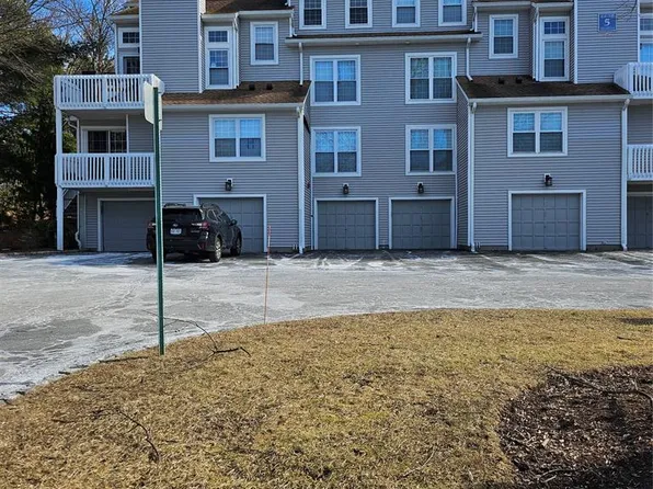 7 Quail Ct #34, Englewood, NJ 07631