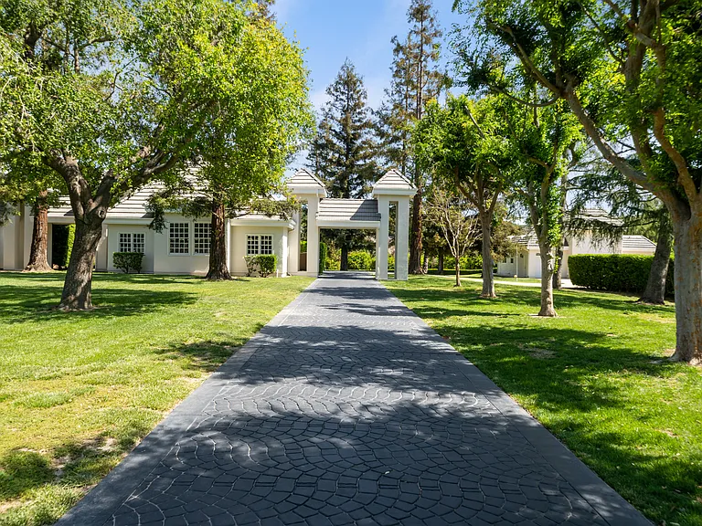 6952 Solano Verde Dr — Photo 48