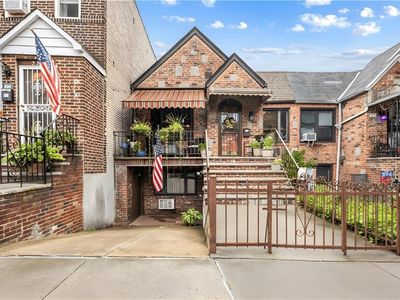 233 Dahlgren Pl, Brooklyn, NY, 11228