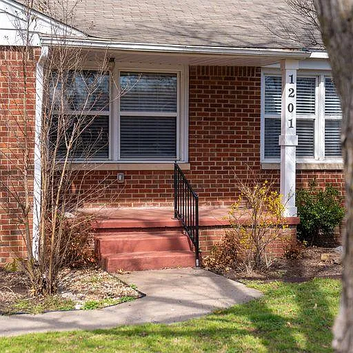 1201 Huntington Way — Photo 37