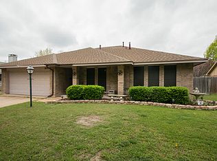 3753 Royal Valley Rd, Grand Prairie, TX 75052