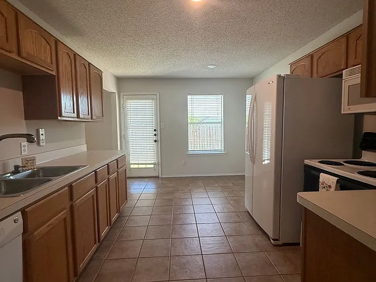314 Beaumont Dr — Photo 8
