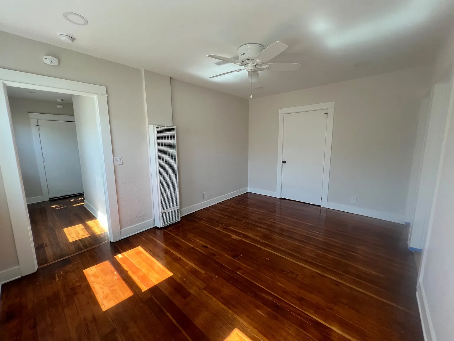1 bed, $2,395 — Photo 2