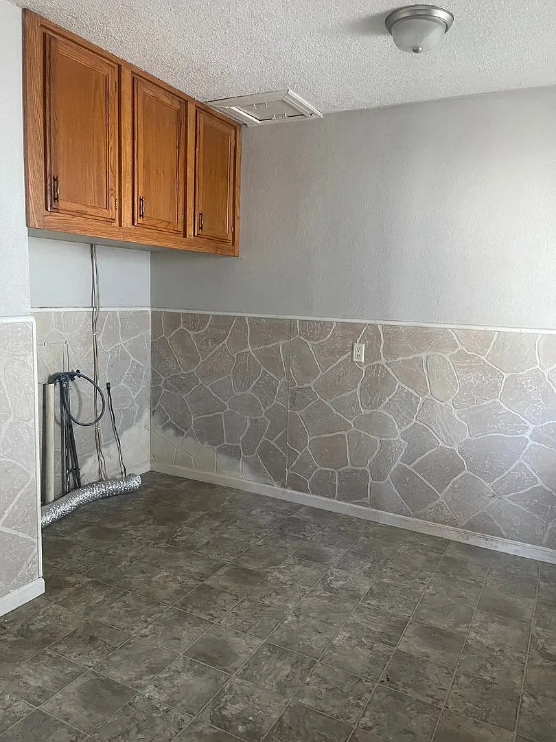 Charming 2 Bed 1 Bath Home : Aurora MO — Photo 4