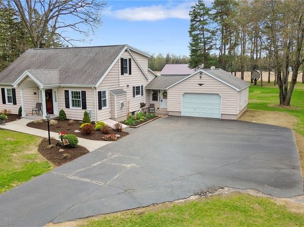 2534 Lamson Rd, Phoenix, NY 13135