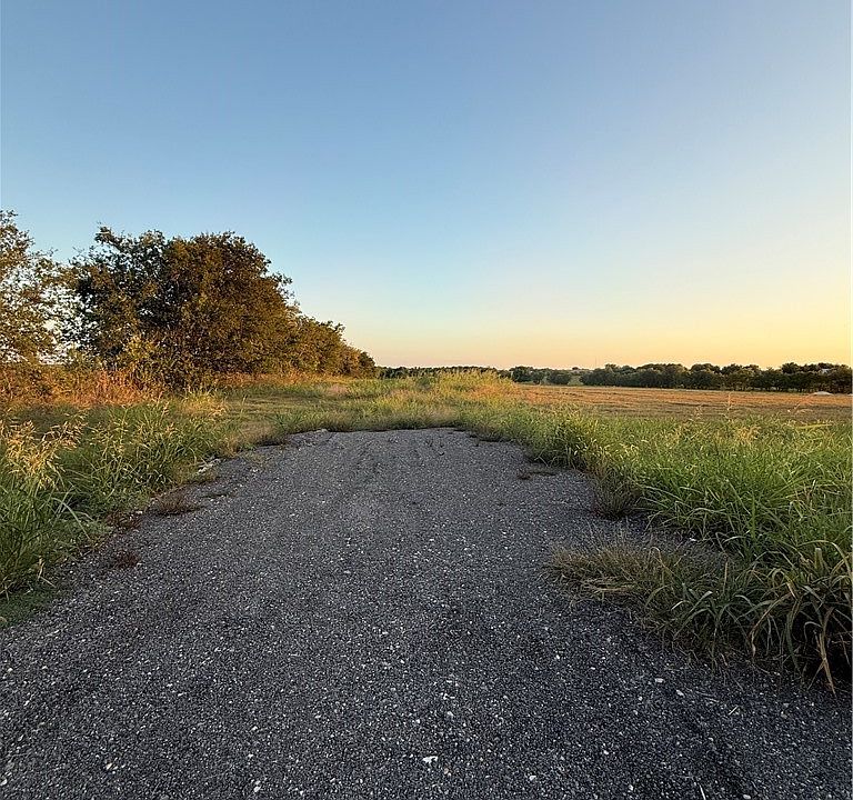 1st image of 3293 Bottoms East Rd