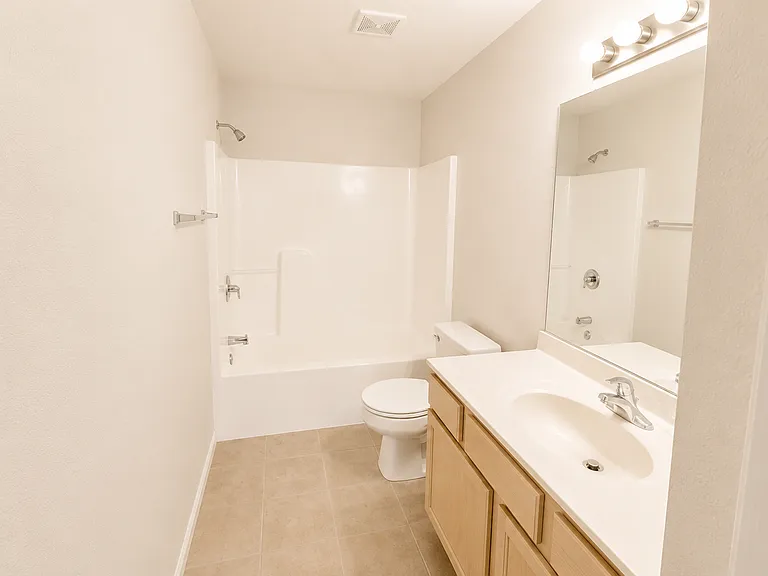 4005 Snowy Owl Dr — Photo 14