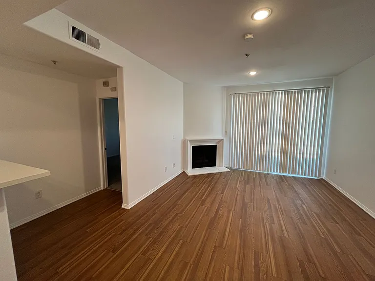 2245 Beverly Glen — Photo 89