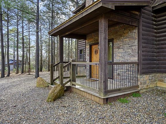 4th image of 318 Camp Ranch Rd