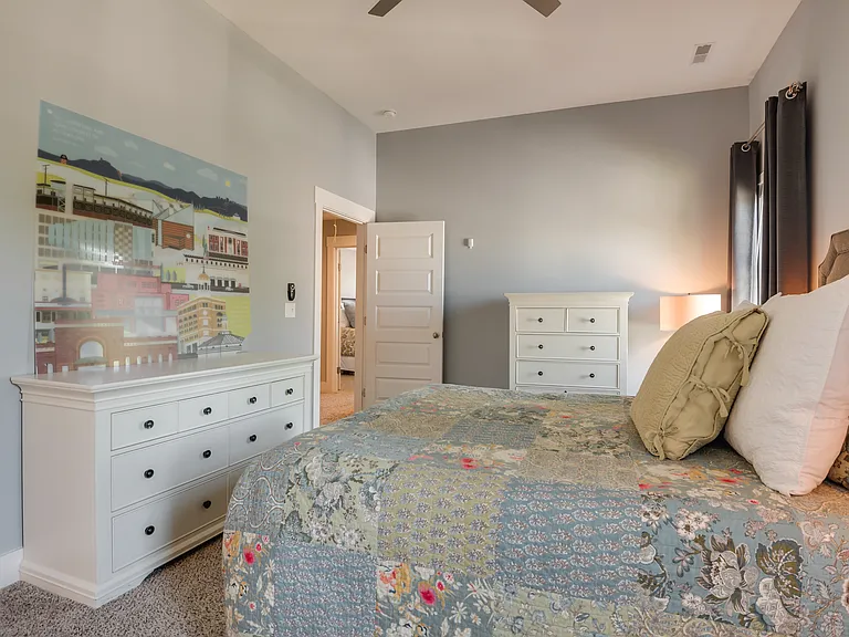 508 Morton Ave — Photo 20