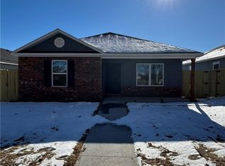 2444 E Illinois Aly, Fayetteville, AR 72701