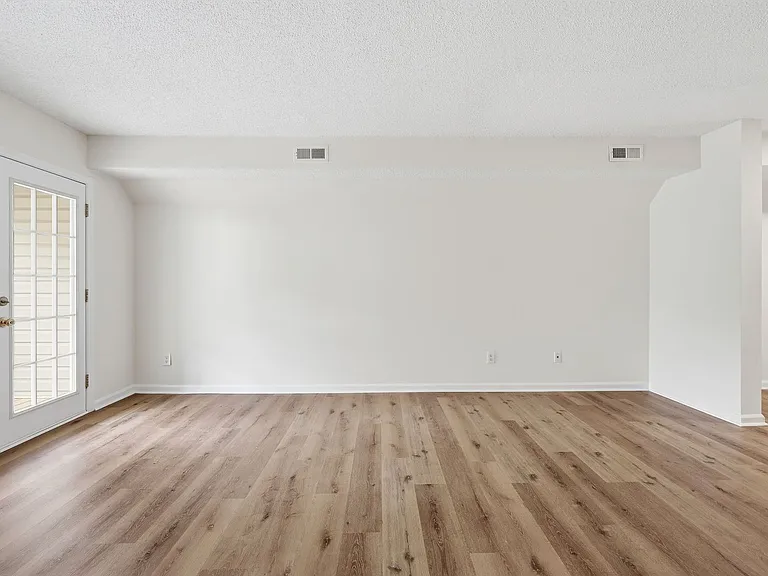 114 Kingsbury Dr #114 — Photo 18