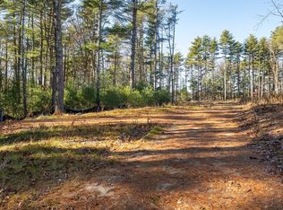 72 Prospect Rd, Plympton, MA 02367