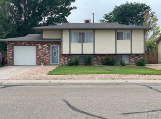 27 Clemson Dr, Pueblo, CO 81005