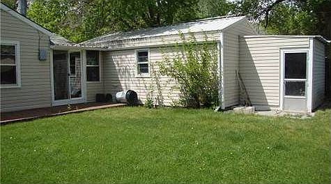 3rd image of 2525 Silver Blvd