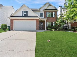 2137 Black Oak Ln, Ellenwood, GA 30294