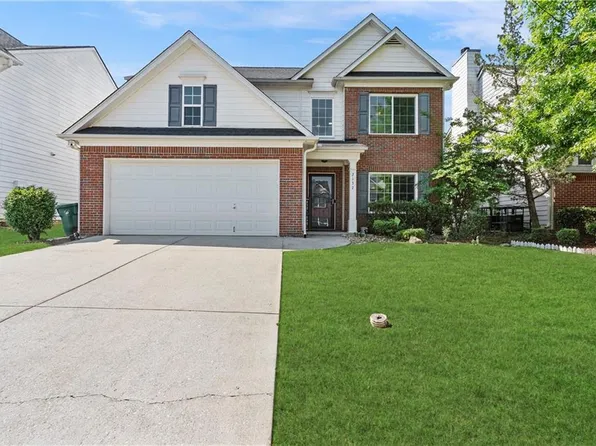 2137 Black Oak Ln, Ellenwood, GA 30294