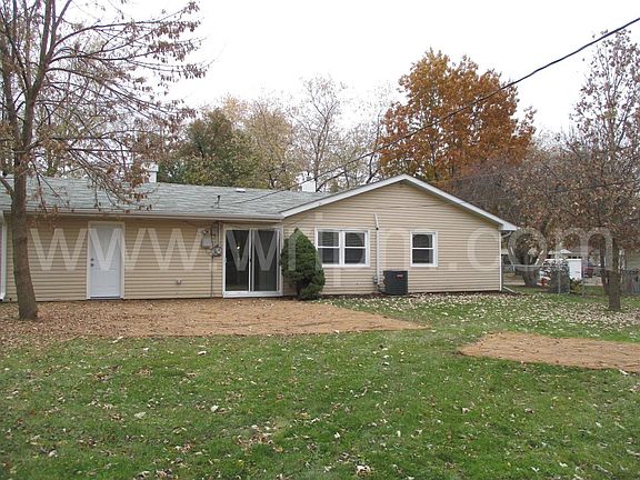 3rd image of 21 Wyndham Dr