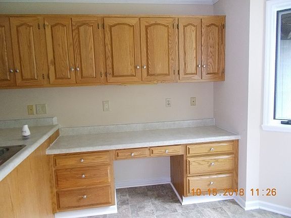 4th image of 328 N Courtney Dr