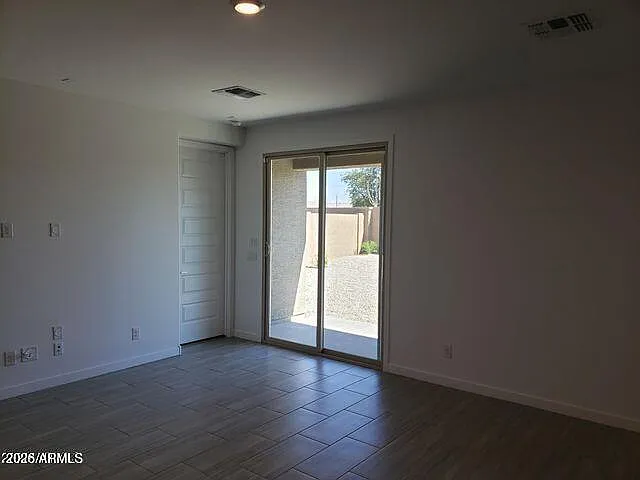 3703 S 63rd Dr — Photo 25