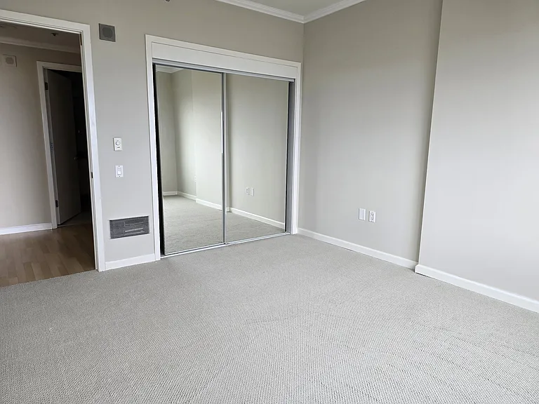 1 Mandalay Pl #1105 — Photo 14