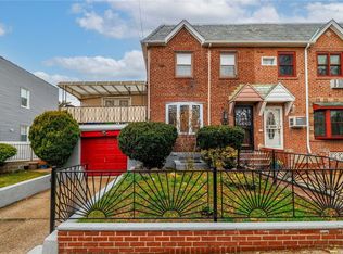 6245 60th Ave, Maspeth, NY 11378