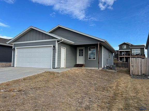 2nd image of 1008 Diamond Ridge Blvd