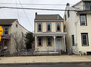 442 Chestnut St, Pottstown, PA 19464