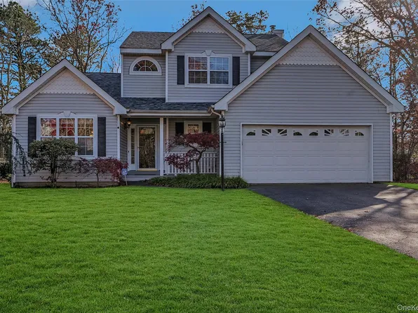 70 Gull Dip Road, Ridge, NY 11961