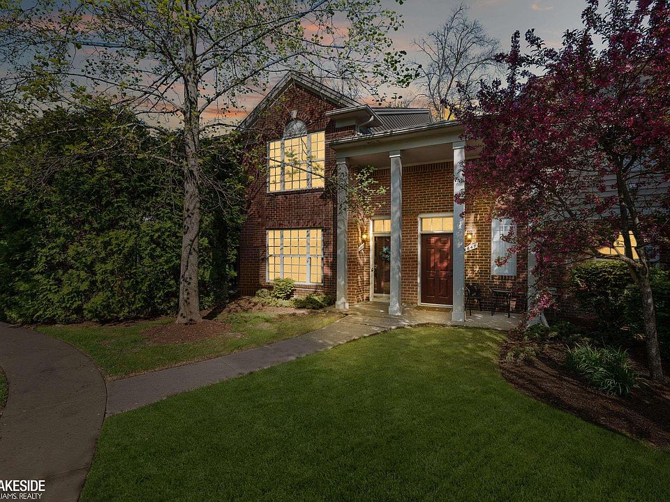 1st image of 1649 Deepwood Cir