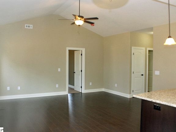 3rd image of 113 Willene Dr