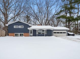 2519 Fairgrove St, Kalamazoo, MI 49009