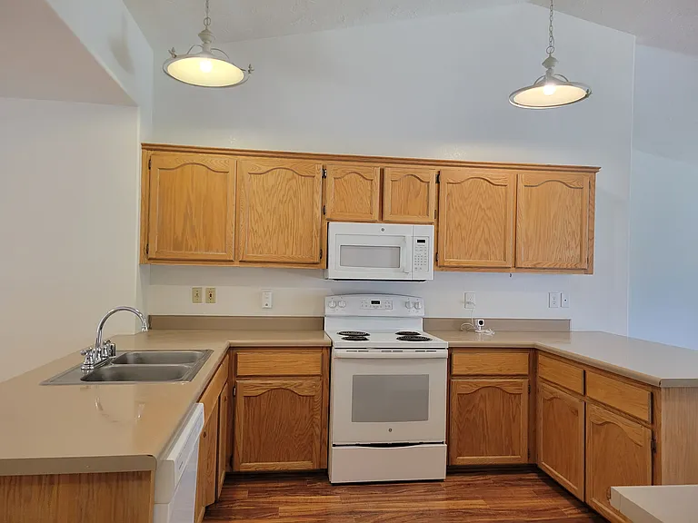 3072 Brenda Cir — Photo 19