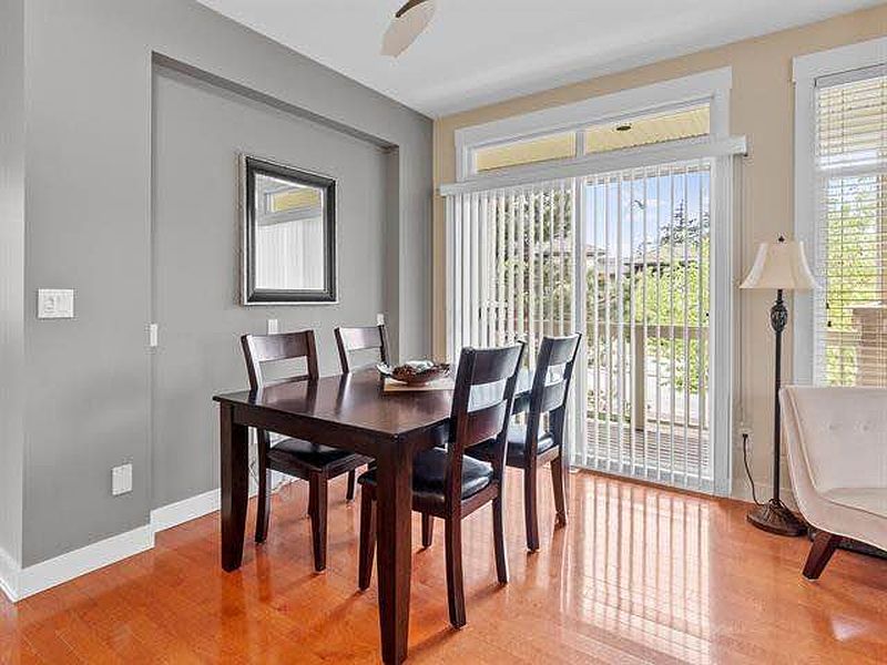 Surrey Townhouse for rent - 4 Bedrooms — photo 9