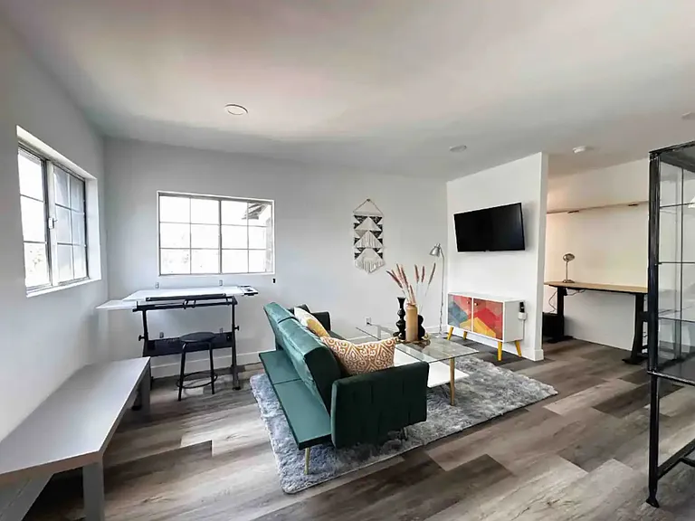 1192 Innes Ave — Photo 8