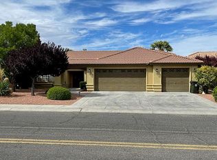 878 Country Club Dr, Kingman, AZ 86401