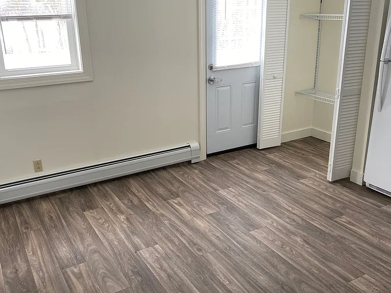 Lakeshore Apartments (Flagstaff) — Photo 8
