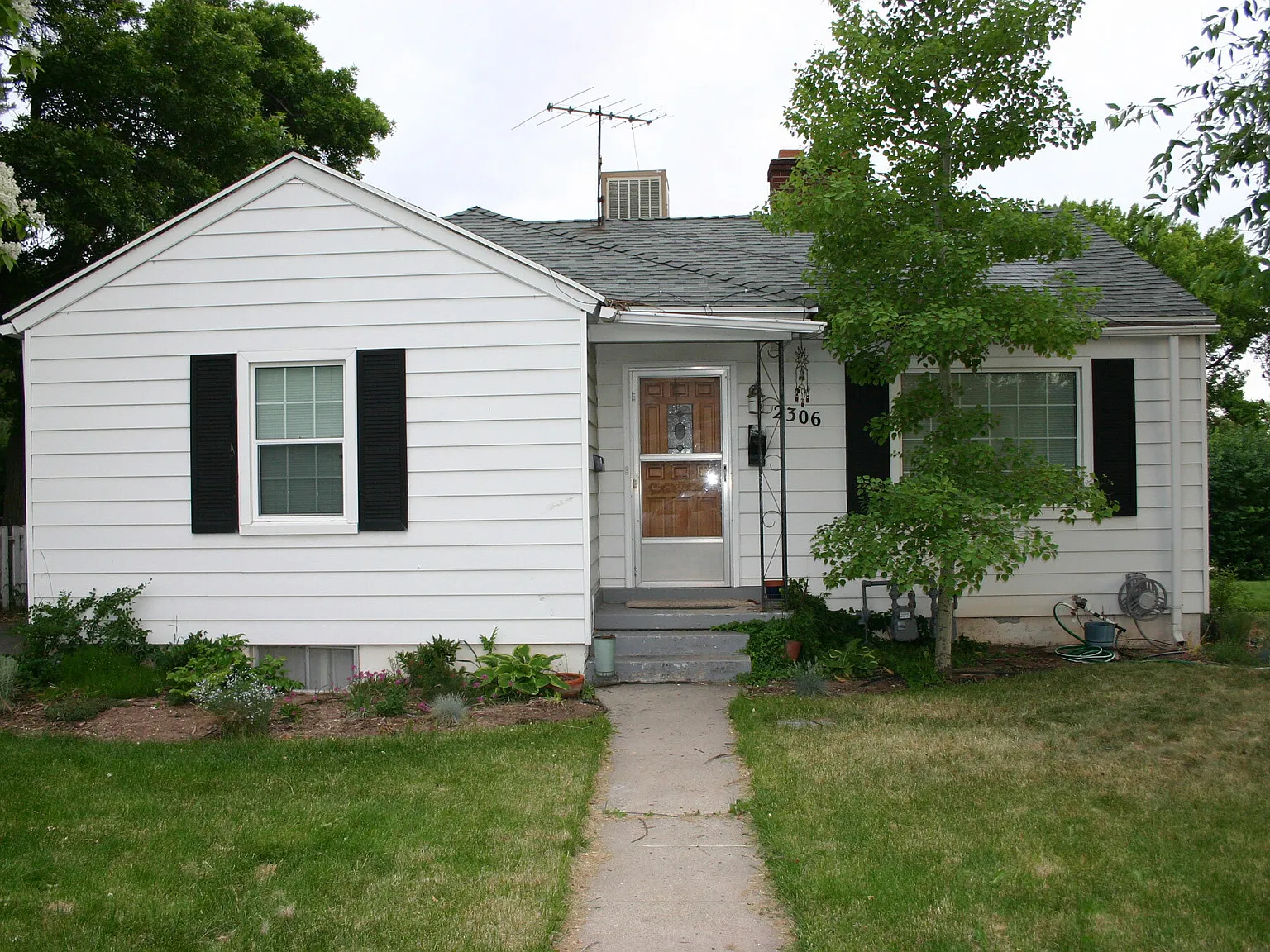 1 bed, 1.0 bath, 550 sqft, $1,200 — Photo 1