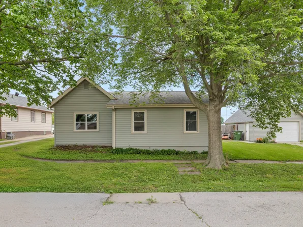309 Birch Ave, Woodward, IA 50276