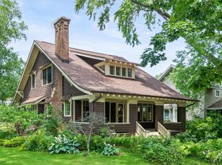 1044 S Jackson St, Green Bay, WI 54301