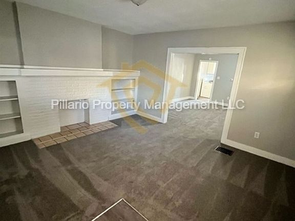 4th image of 3551 N Illinois St #11875505