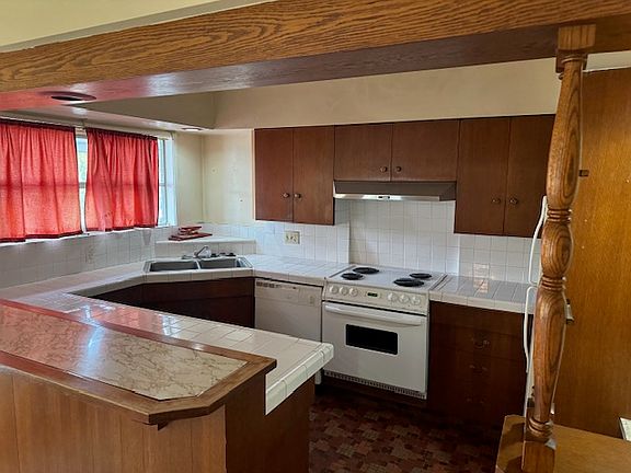 4th image of 4300 Atlantic Ave APT 1